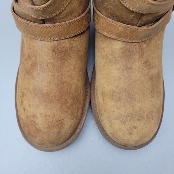 UGG Becket Chestnut Sheepskin Boots - Size 8 - Picture 7 of 12